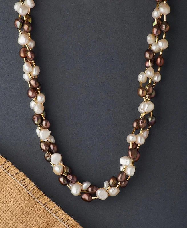 Unique Fashionable Pearl Necklace