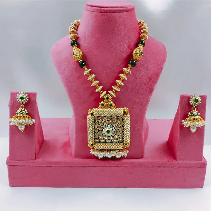 Akruti Collection Gold Plated Crystal Stone And Pearls Necklace Set