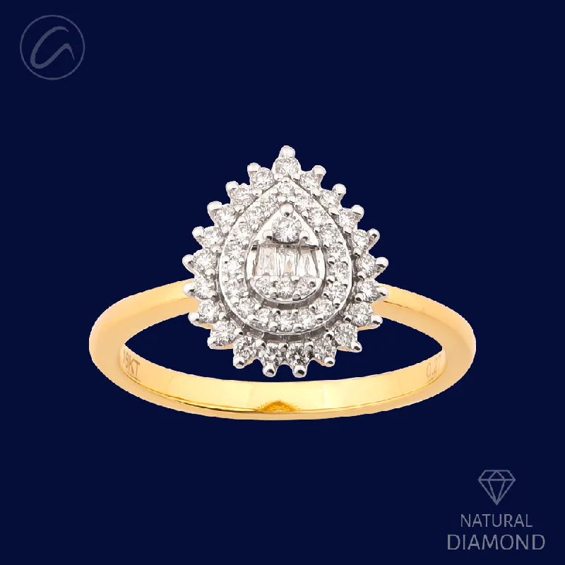 Sophisticated Sparkling 18K Gold + Diamond Ring