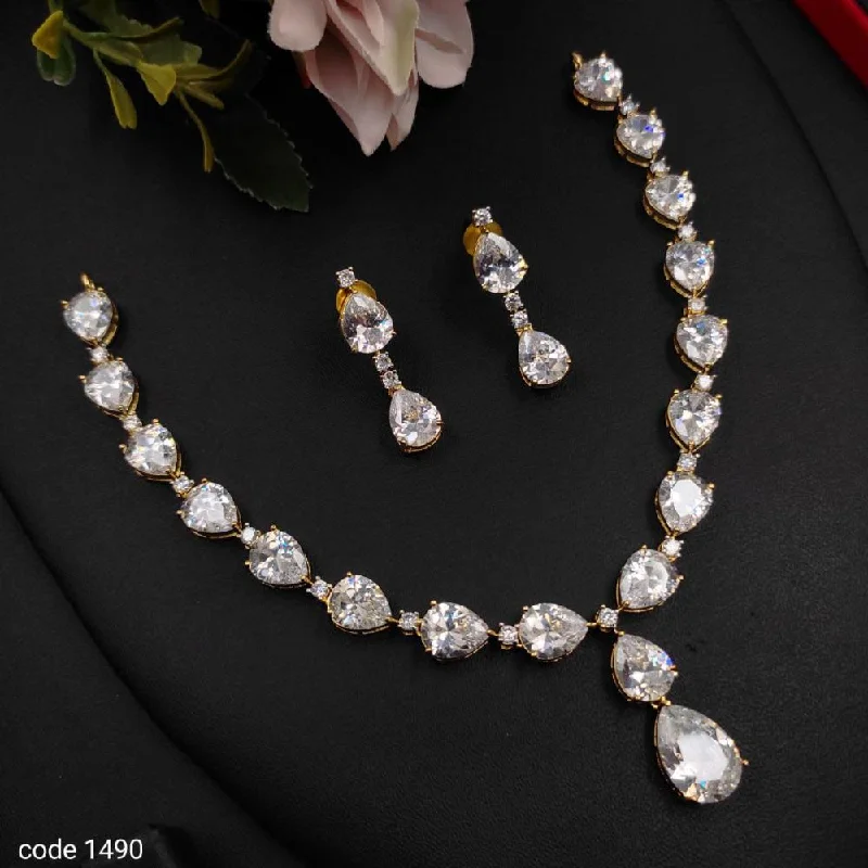 Aamrapali Gold Plated Crystal Stone And Austrian  Necklace Set